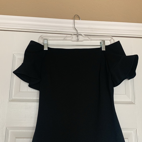 Gianni Bini off the shoulder dress - Picture 3 of 6